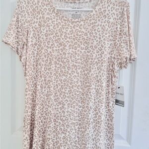 Women's Leopard Crewneck Tee Cream and Tan